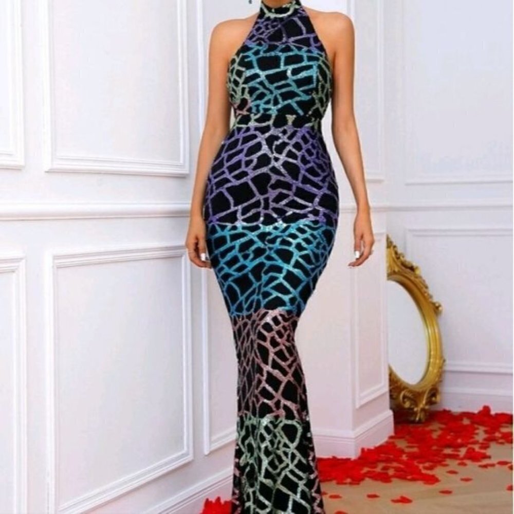 - PREMIUM BRAND AND QUALITY GEOMETRIC CONTRAST SEQUINED BODYCON MAXI DRESS